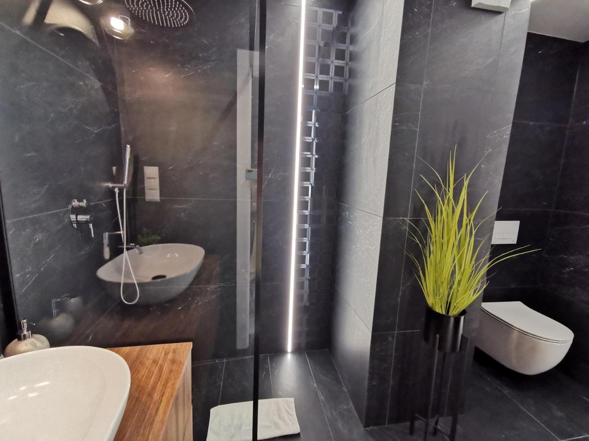 Apartamenty Kielce- Apartament Szmaragd Przy Zalew Kielecki, Faktura, Parking, Centrum Екстер'єр фото