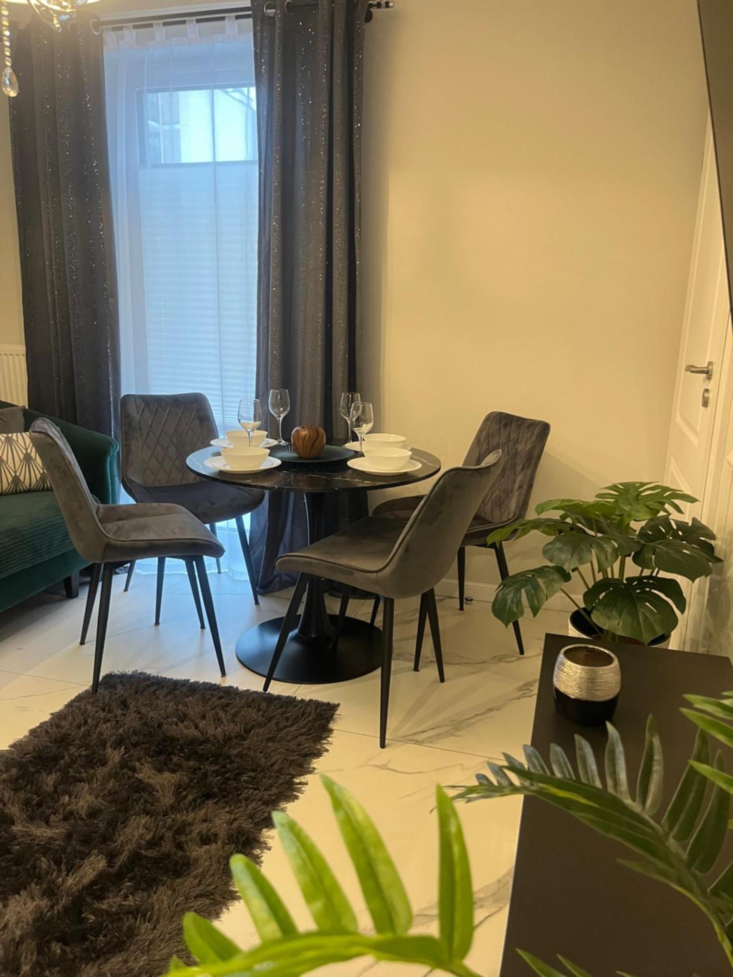 Apartamenty Kielce- Apartament Szmaragd Przy Zalew Kielecki, Faktura, Parking, Centrum Екстер'єр фото